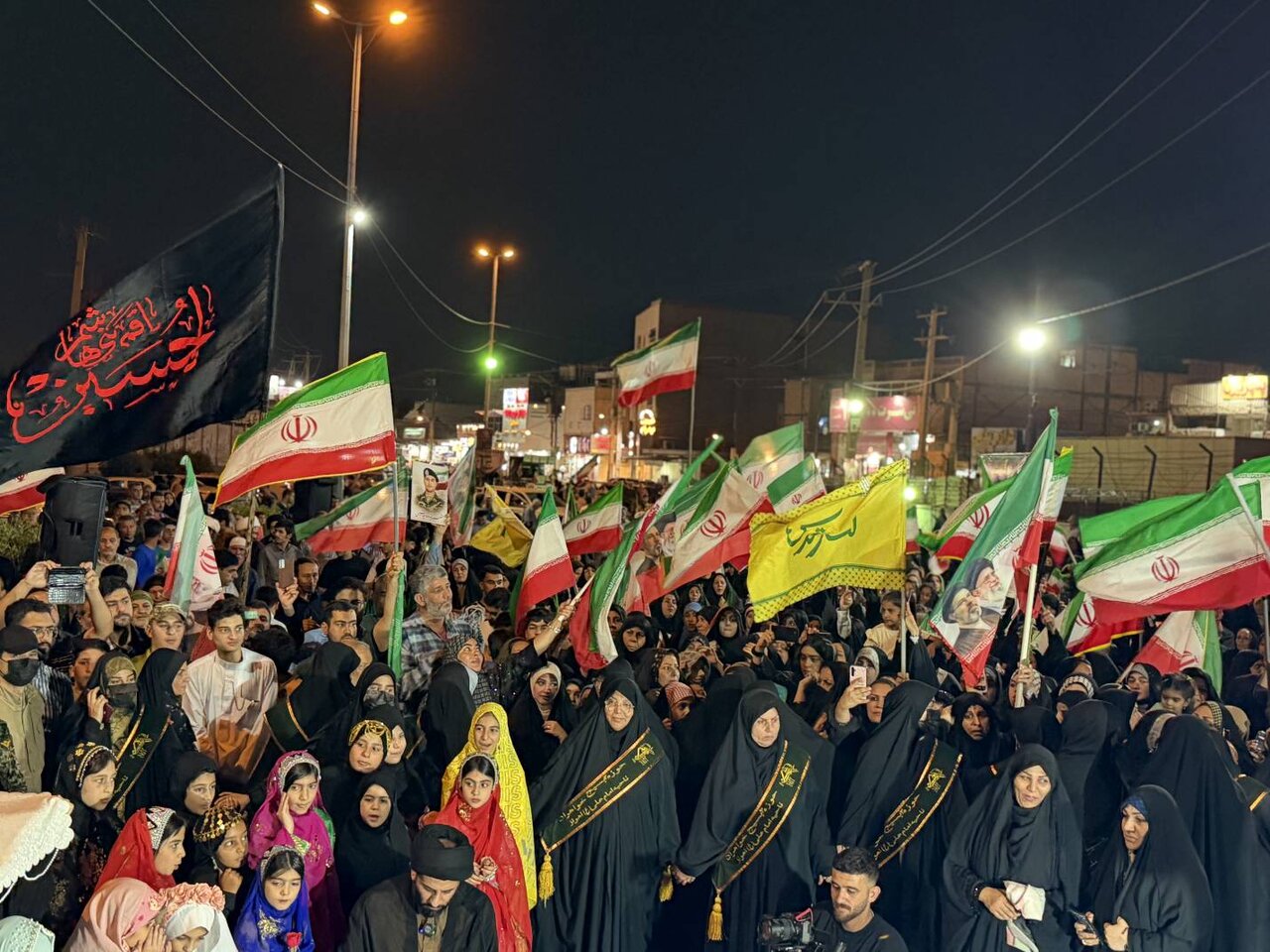 برگزاری مراسم ازدواج زوجین در حصیرآباد با شعار «لبیک به رهبر انقلاب»