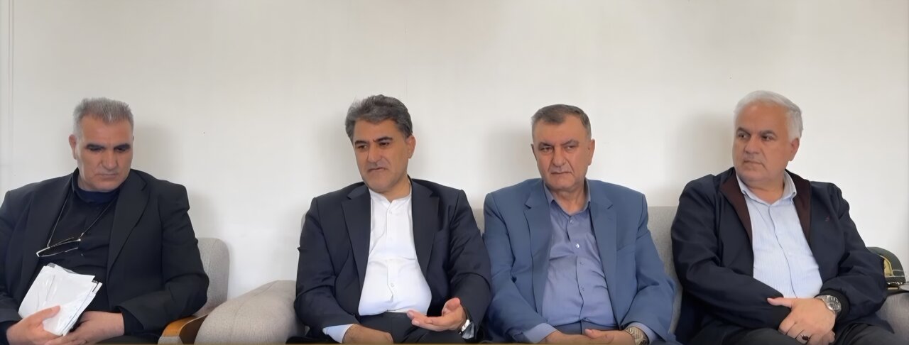 مردم روستای امیربیگ از نعمت گاز و جاده آسفالته بهره مند می شوند