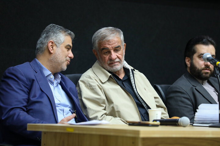 نشست شورای اداری شهرستان خمین