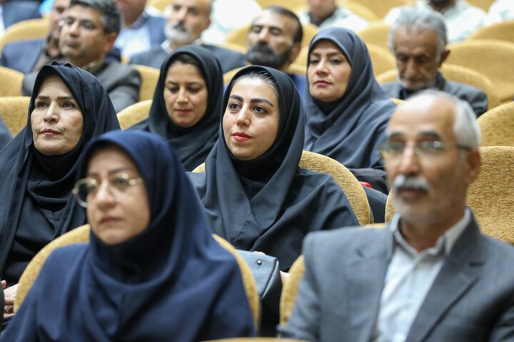 نشست شورای اداری شهرستان خمین