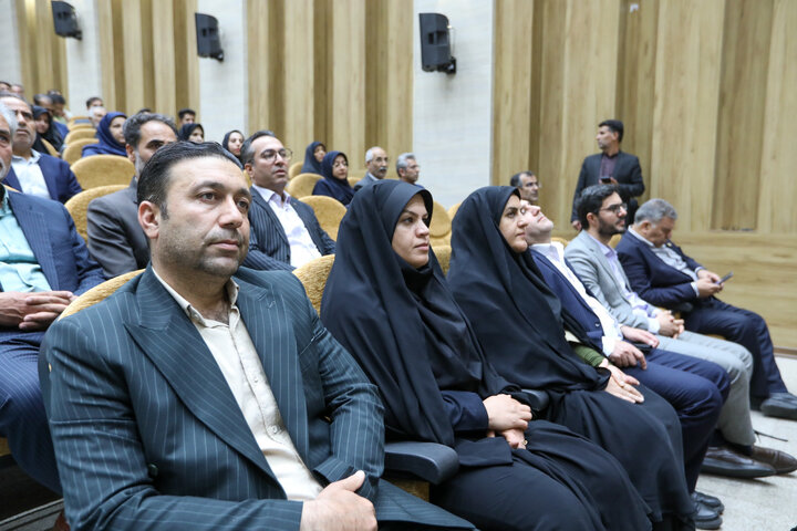 نشست شورای اداری شهرستان خمین