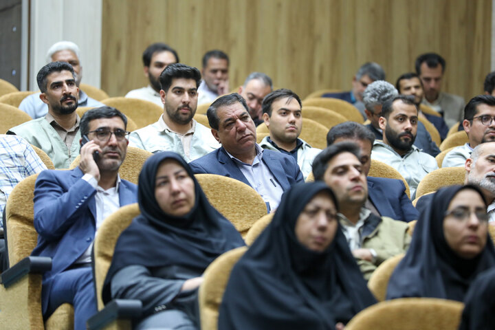 نشست شورای اداری شهرستان خمین