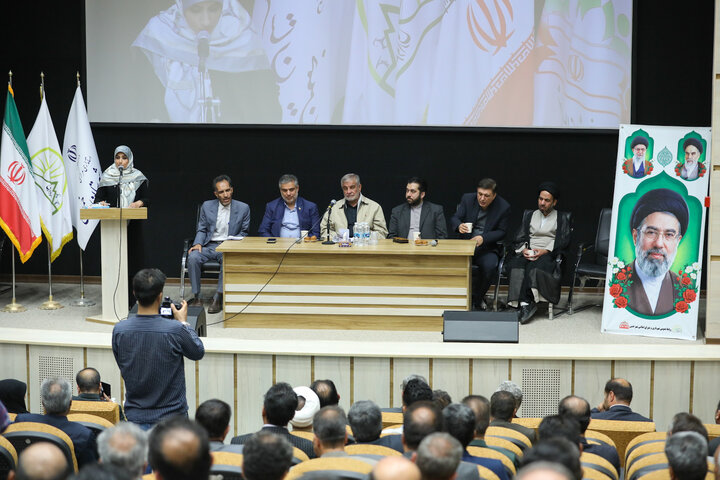 نشست شورای اداری شهرستان خمین