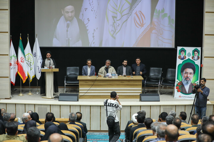 نشست شورای اداری شهرستان خمین