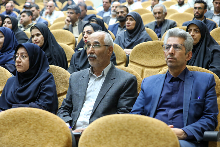 نشست شورای اداری شهرستان خمین