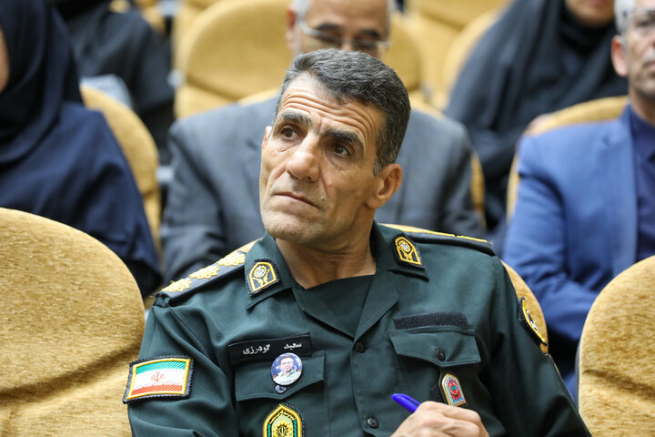 نشست شورای اداری شهرستان خمین
