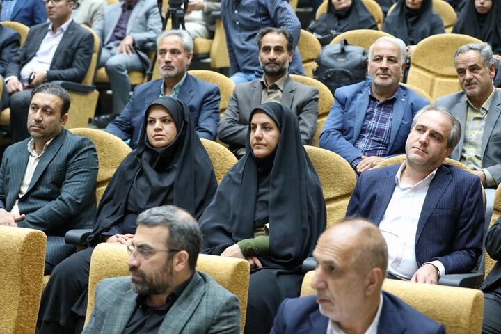 نشست شورای اداری شهرستان خمین