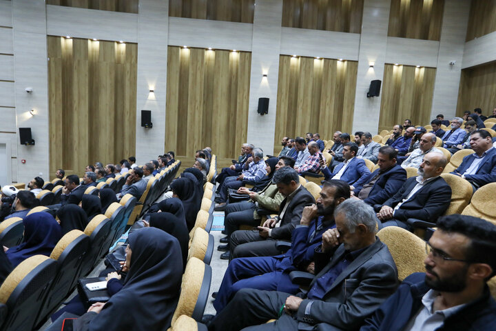 نشست شورای اداری شهرستان خمین
