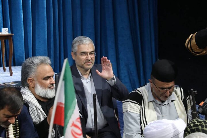 مطالبات عشایر در حوزه بیمه و تأمین نهاده دامی پیگیری می‌شود