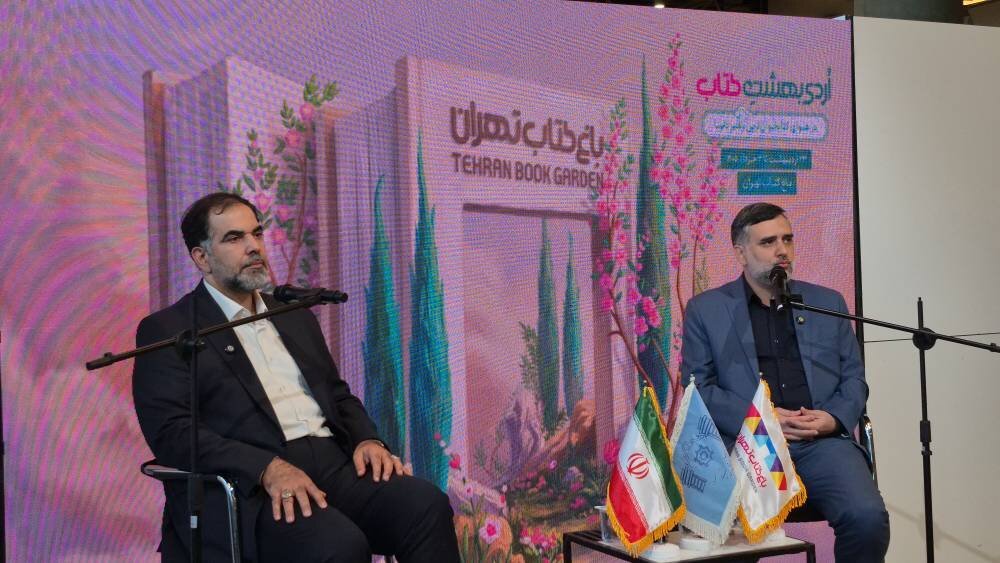 شاهنامه روایت شجاعت و اقتدار ایرانیان در طول تاریخ است/ وجود ۲۱ نسخه دست‌نویس شاهنامه در کتابخانه مجلس 