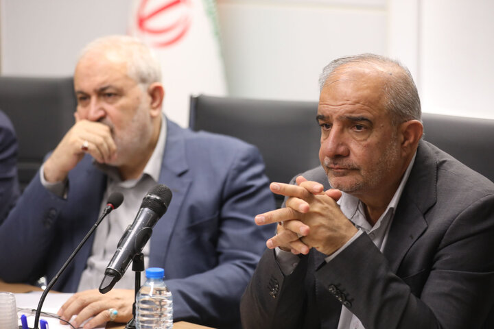 نشست مشترک کمیسیون کشاورزی، آب، منابع طبیعی و محیط زیست مجلس با وزیر نیرو