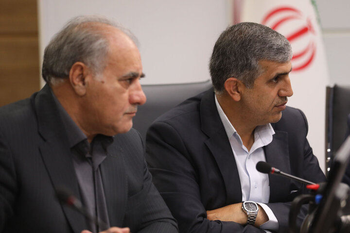 نشست مشترک کمیسیون کشاورزی، آب، منابع طبیعی و محیط زیست مجلس با وزیر نیرو