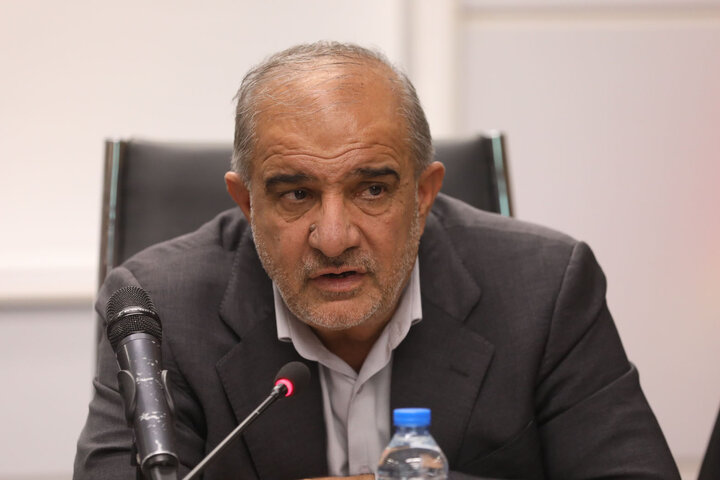 نشست مشترک کمیسیون کشاورزی، آب، منابع طبیعی و محیط زیست مجلس با وزیر نیرو