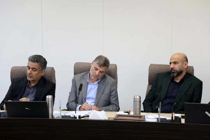 نشست کمیسیون قضایی با معاون اول قوه قضاییه