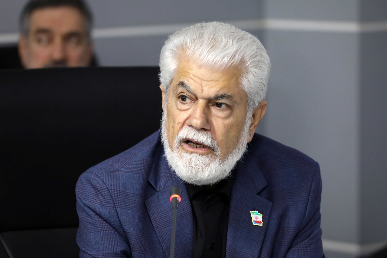 شهریاری: افزایش ۳ تا ۵ برابری قیمت برخی داروهای وارداتی پذیرفتنی نیست / وزیر بهداشت و درمان: تلاش دولت برای جبران افزایش قیمت دارو از مسیر پوشش بیمهای