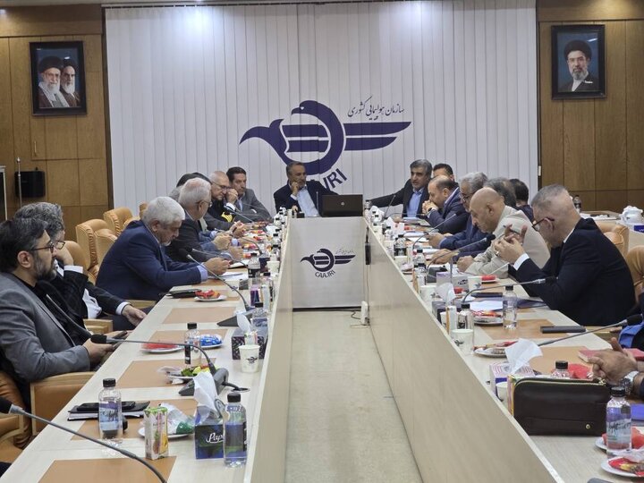 حل مشکل سوخت شرکت‌های هواپیمایی در کمیسیون عمران