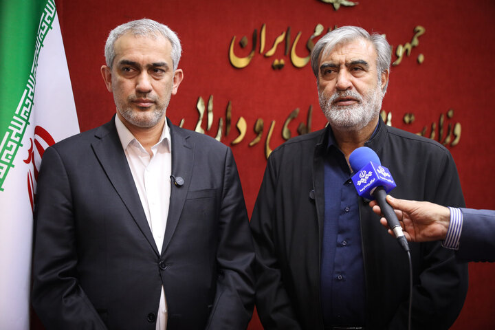 نشست کمیسیون امنیت ملی مجلس با وزیر اقصاد