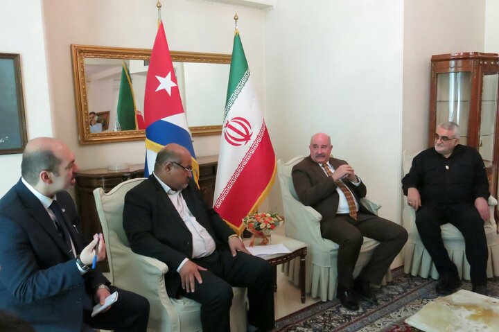 دیدار رئیس گروه دوستی پارلمانی ایران و کوبا با سفیر کوبا در تهران