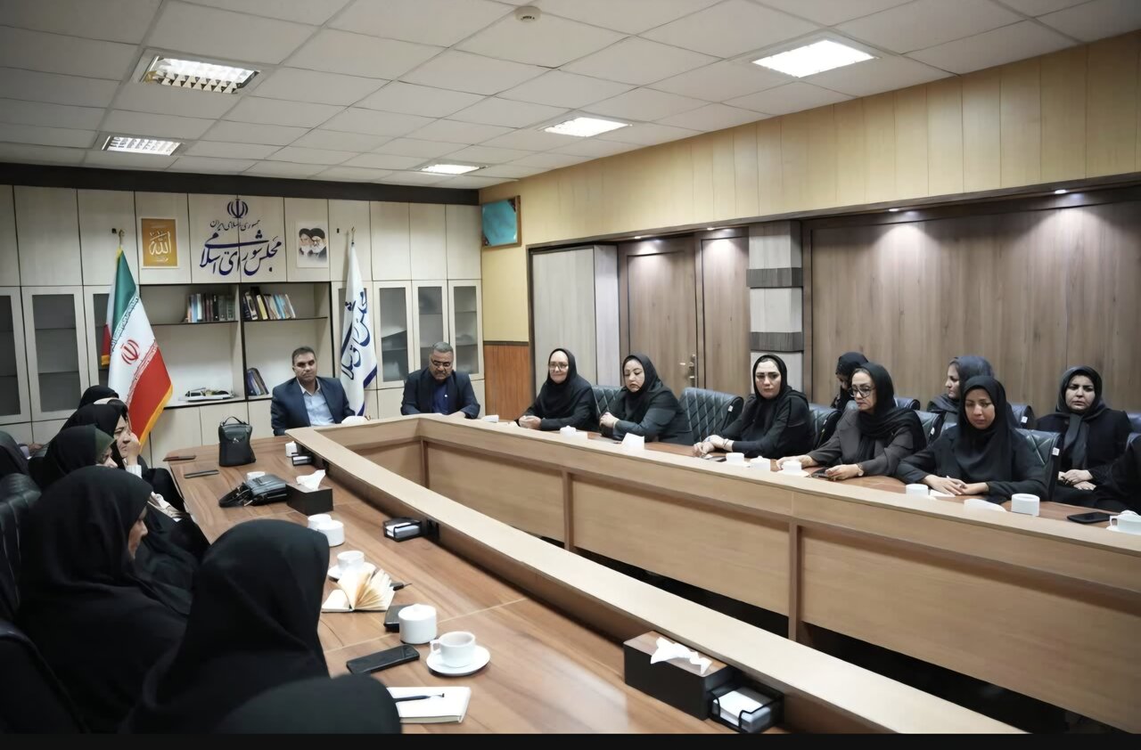توسعه متوازن اردکان بدون نقش‌آفرینی بانوان ممکن نیست