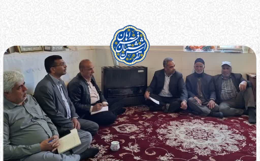 بازدید بیاتی از دهستان فشک شهرستان فراهان/موضوع تعویض شبکه آب روستا مورد پیگیری قرار گرفت
