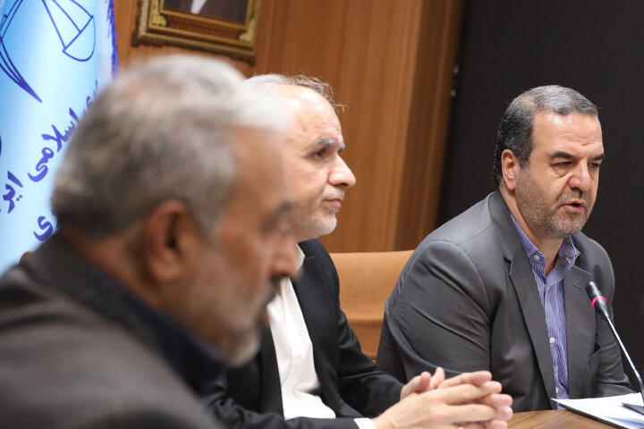 نشست مجمع نمایندگان استان تهران با وزیر دادگستری