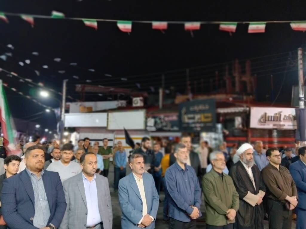 وحدت ملی پاسخ قاطع ملت ایران به توطئههای آمریکا است/ مردم ایران محکمتر از همیشه پای انقلاب ایستادهاند