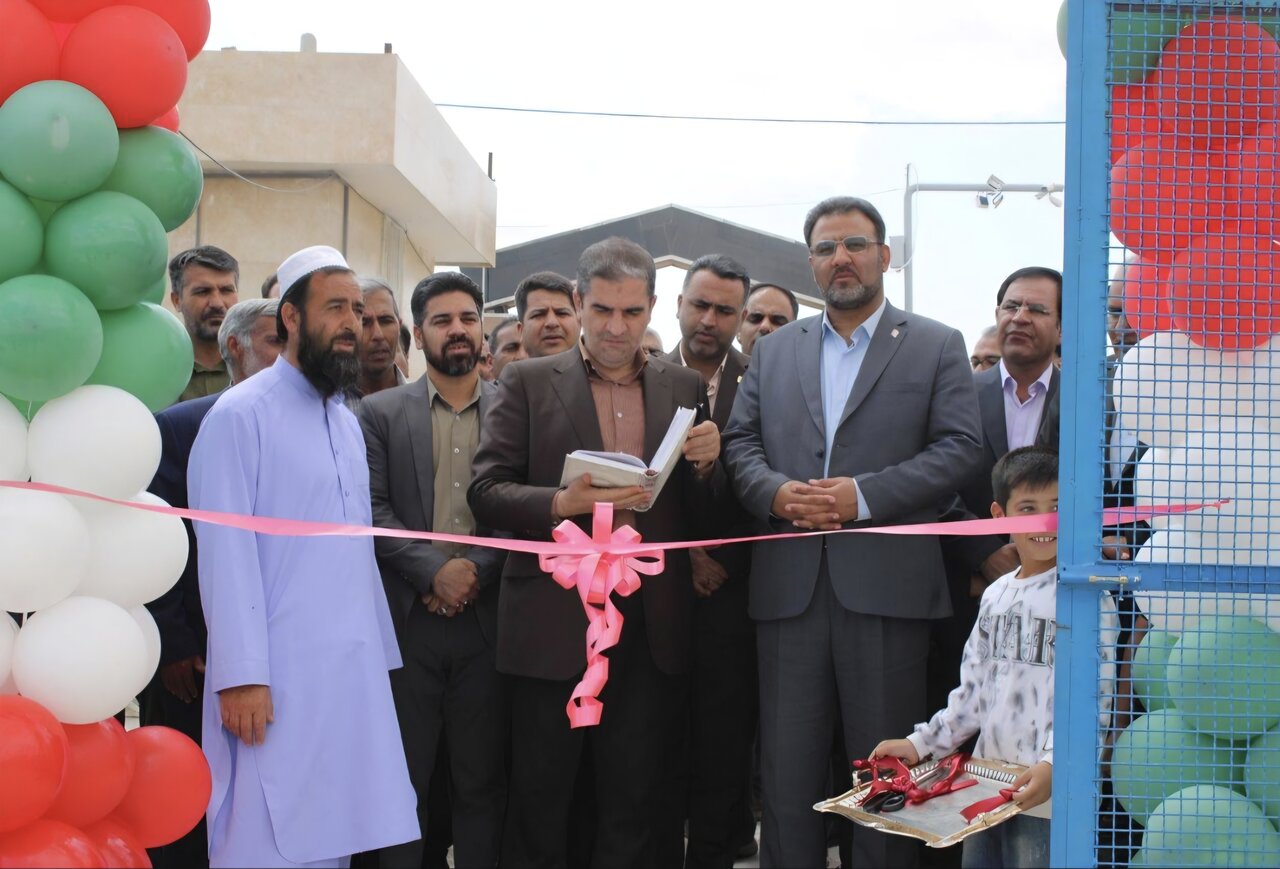 افتتاح چمن مصنوعی روستای آبدراز سرخس