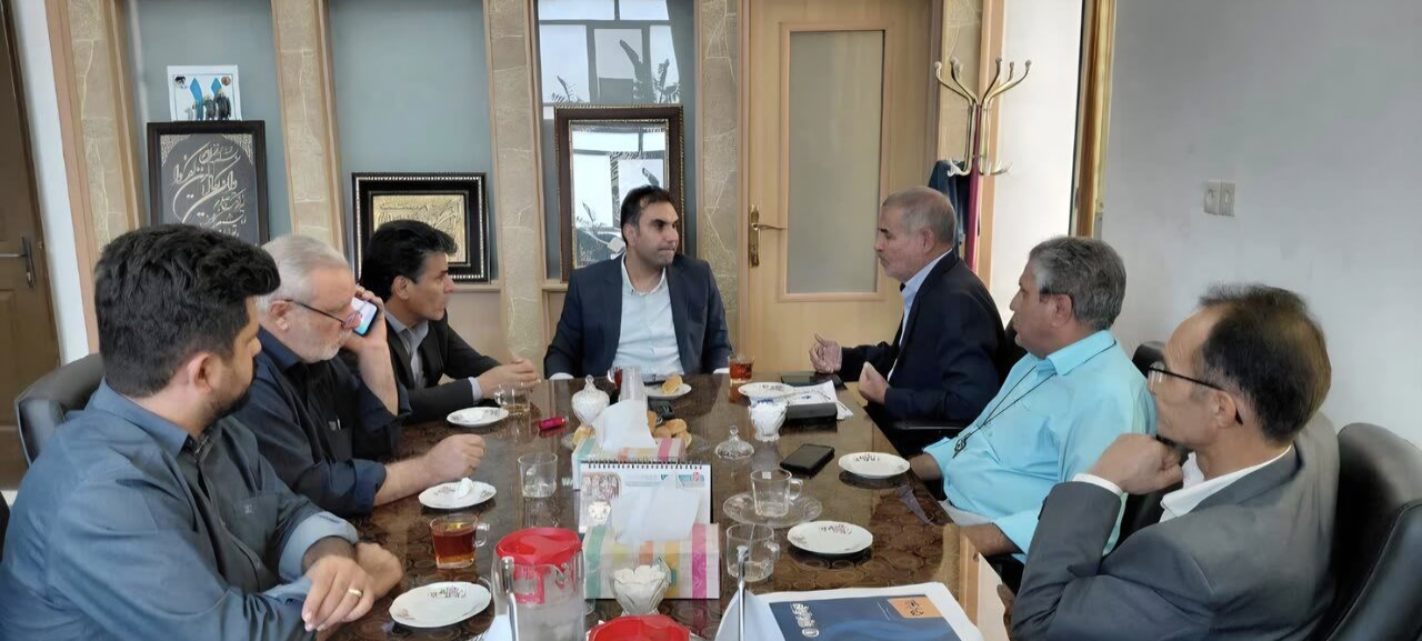 پیگیری برای ایجاد دفتر نمایندگی خانه کارگر در اردکان 