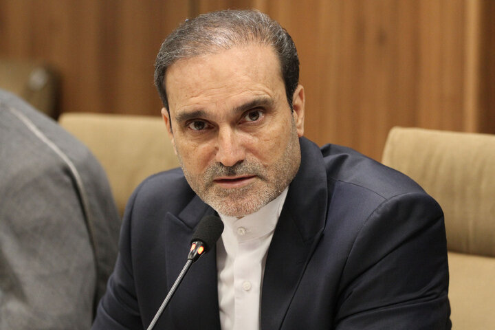 نشست مشترک کمیسیون اصل نودم مجلس با رئیس سازمان اداری و استخدامی کشور