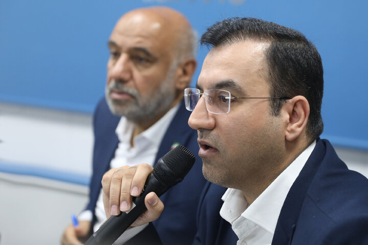 نشست مشترک کمیسیون آموزش و تحقیقات مجلس با وزیر تعاون، کار و رفاه اجتماعی