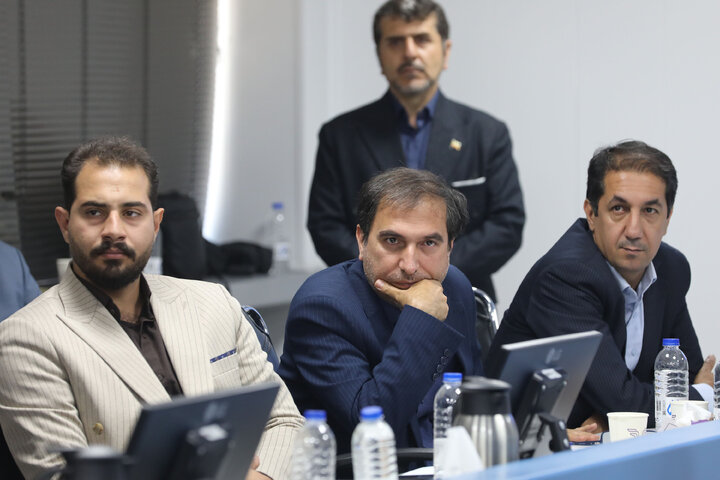 نشست مشترک کمیسیون آموزش و تحقیقات مجلس با وزیر تعاون، کار و رفاه اجتماعی