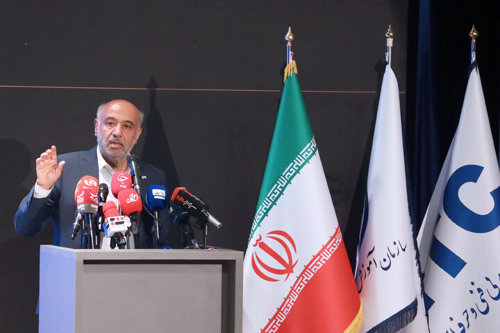 نشست مشترک کمیسیون آموزش و تحقیقات مجلس با وزیر تعاون، کار و رفاه اجتماعی
