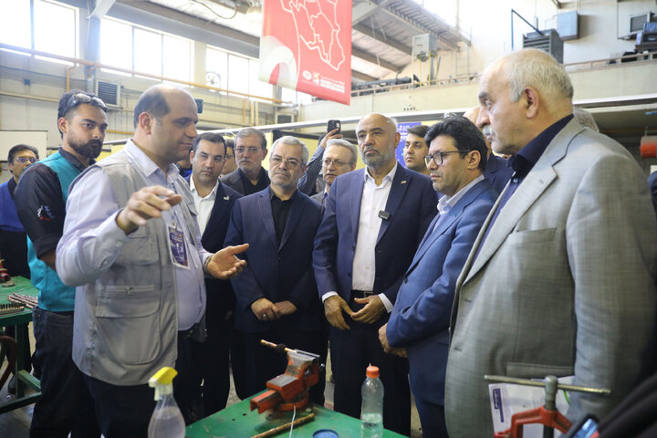 نشست مشترک کمیسیون آموزش و تحقیقات مجلس با وزیر تعاون، کار و رفاه اجتماعی