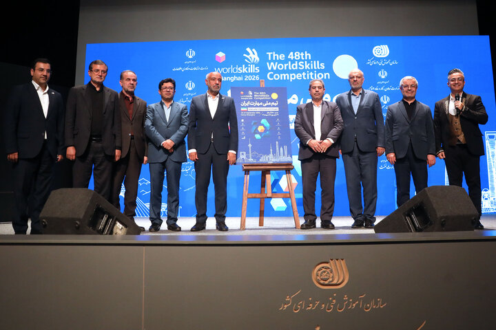 نشست مشترک کمیسیون آموزش و تحقیقات مجلس با وزیر تعاون، کار و رفاه اجتماعی