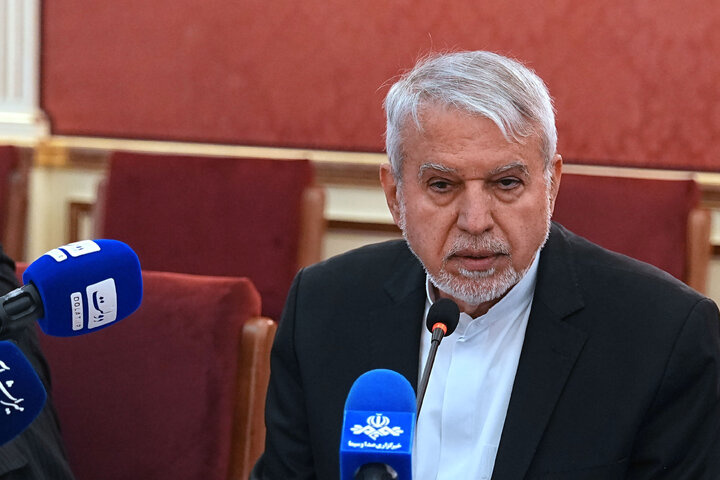 نشست کمیسیون صنایع و معادن مجلس با وزیر میراث فرهنگی، گردشگری و صنایع دستی