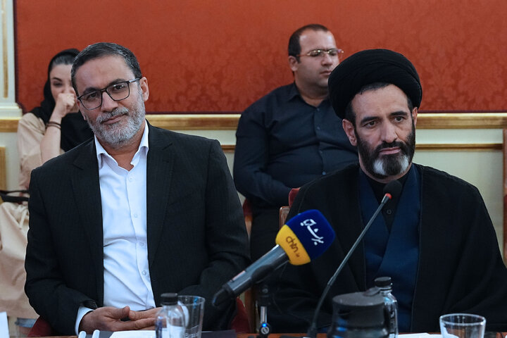 نشست کمیسیون صنایع و معادن مجلس با وزیر میراث فرهنگی، گردشگری و صنایع دستی