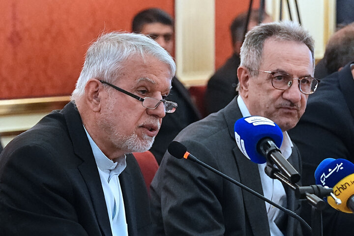 نشست کمیسیون صنایع و معادن مجلس با وزیر میراث فرهنگی، گردشگری و صنایع دستی