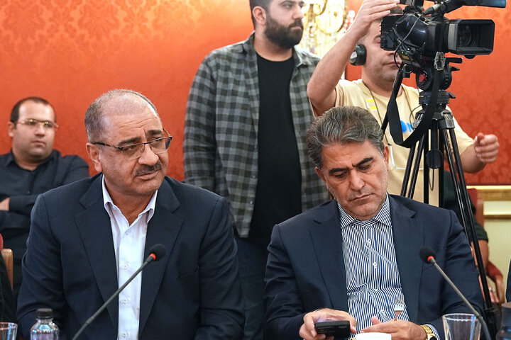نشست کمیسیون صنایع و معادن مجلس با وزیر میراث فرهنگی، گردشگری و صنایع دستی