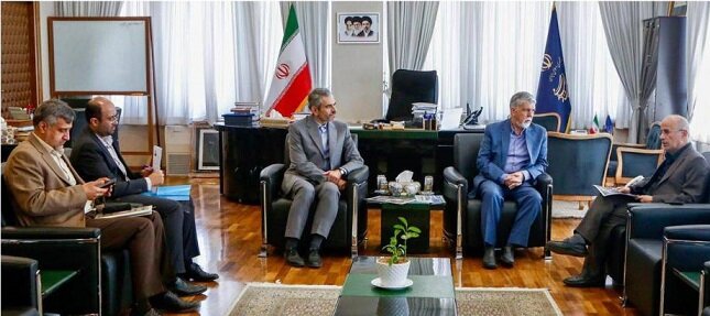لزوم پیگیری پرونده شهدای لامرد در سازمان ملل متحد/پرونده جنایت آمریکایی ـ صهیونیستی در لامرد روی میز وزیر ارشاد
