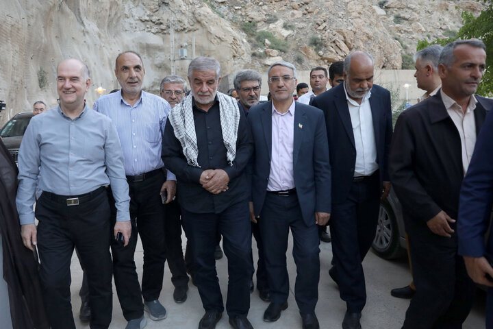 بازدید اعضای کمیسیون امور داخلی کشور و شوراهای مجلس از سد کارون ۴