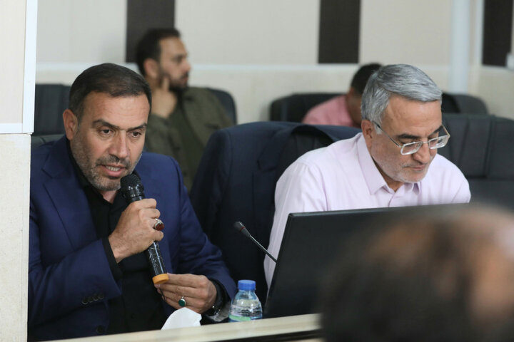 جلسه شورای اداری شهرستان لردگان با حضور کمیسیون و ریس ستاد بحران کشور و استاندار چهار محال