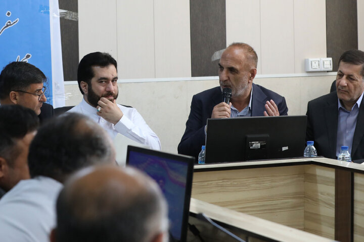جلسه شورای اداری شهرستان لردگان با حضور کمیسیون و ریس ستاد بحران کشور و استاندار چهار محال