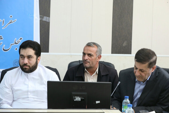 جلسه شورای اداری شهرستان لردگان با حضور کمیسیون و ریس ستاد بحران کشور و استاندار چهار محال