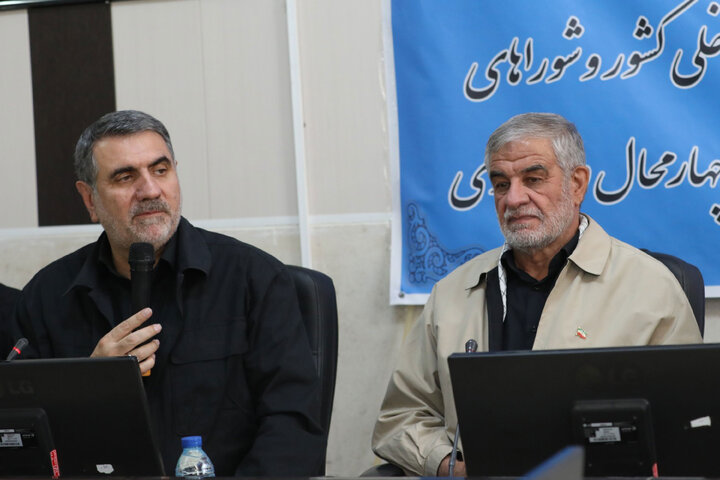 جلسه شورای اداری شهرستان لردگان با حضور کمیسیون و ریس ستاد بحران کشور و استاندار چهار محال