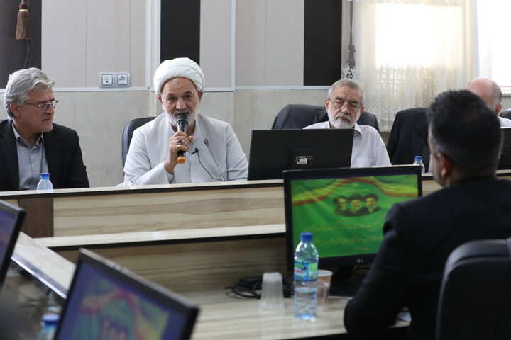 جلسه شورای اداری شهرستان لردگان با حضور کمیسیون و ریس ستاد بحران کشور و استاندار چهار محال