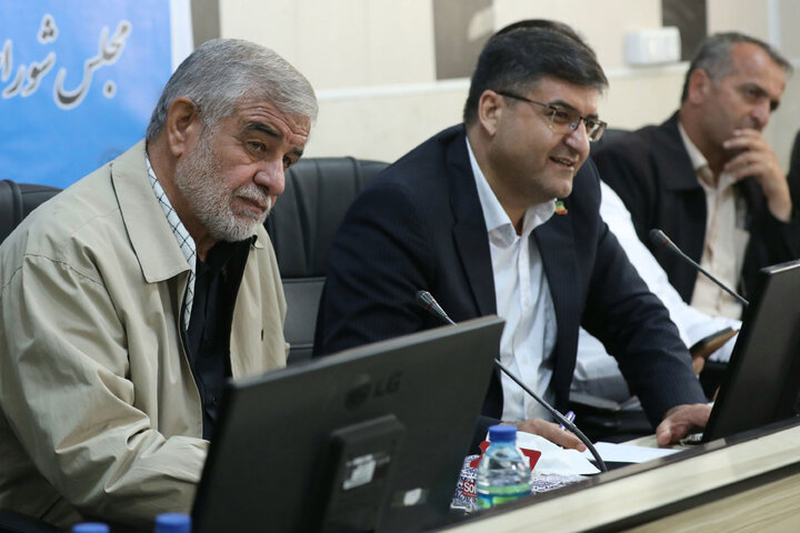 جلسه شورای اداری شهرستان لردگان با حضور کمیسیون و ریس ستاد بحران کشور و استاندار چهار محال