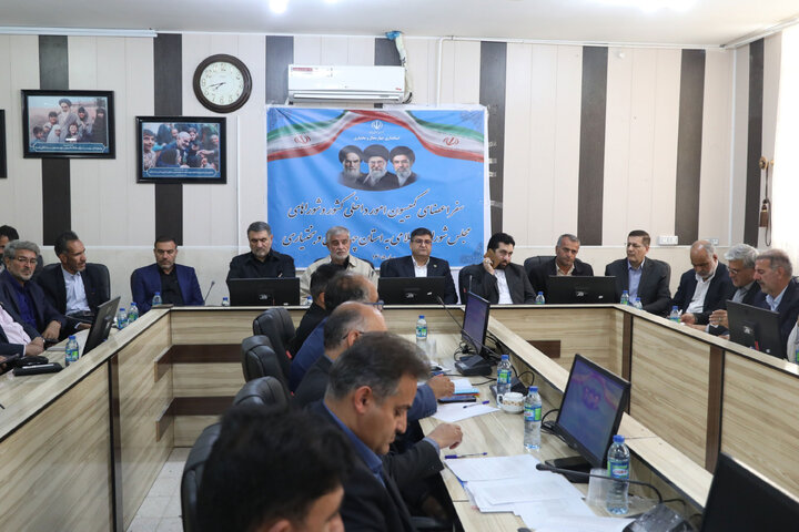 جلسه شورای اداری شهرستان لردگان با حضور کمیسیون و ریس ستاد بحران کشور و استاندار چهار محال