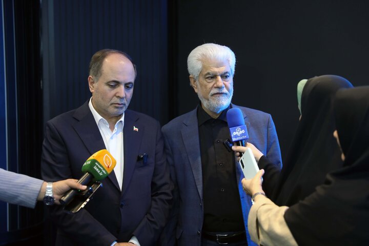 مسئولان برای جلوگیری از حذف لبنیات و گوشت از سفره مردم تدبیر کنند