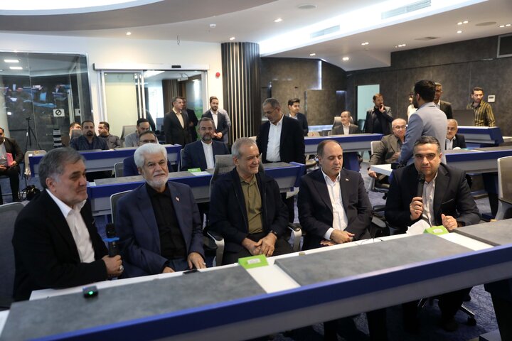 نشست مشترک کمیسیون بهداشت ، درمان و آموزش پزشکی مجلس  با وزیر و معاونین وزارت جهاد کشاورزی