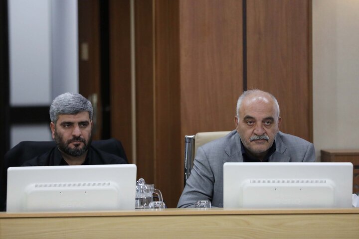 نشست مشترک کمیسیون آموزش و تحقیقات مجلس با وزیر بهداشت، درمان و آموزش پزشکی